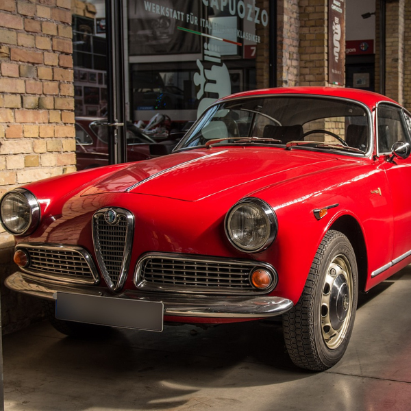 Blog post summary highlighting the Vintage Alfa Romeo Auction in Fontainebleau