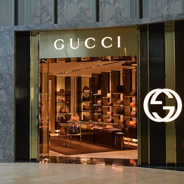 Insightful blog summary on Gucci's sales decline